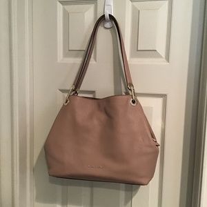 Michael Kors Raven Bag